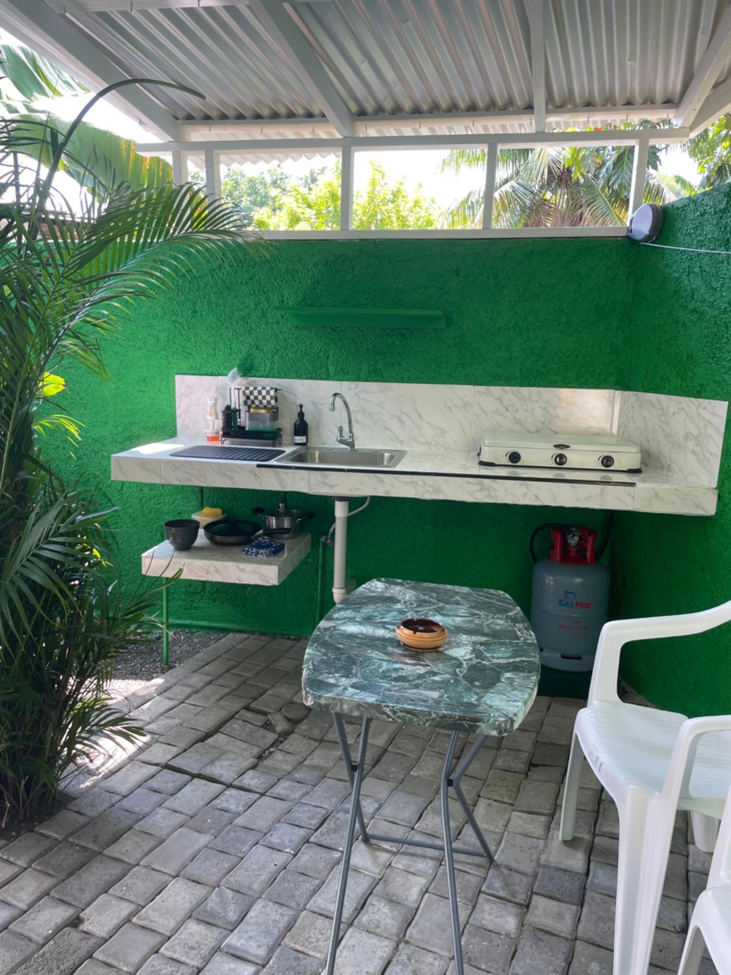 Centrally Located Room - 5 Port Antonio Buitenkant foto